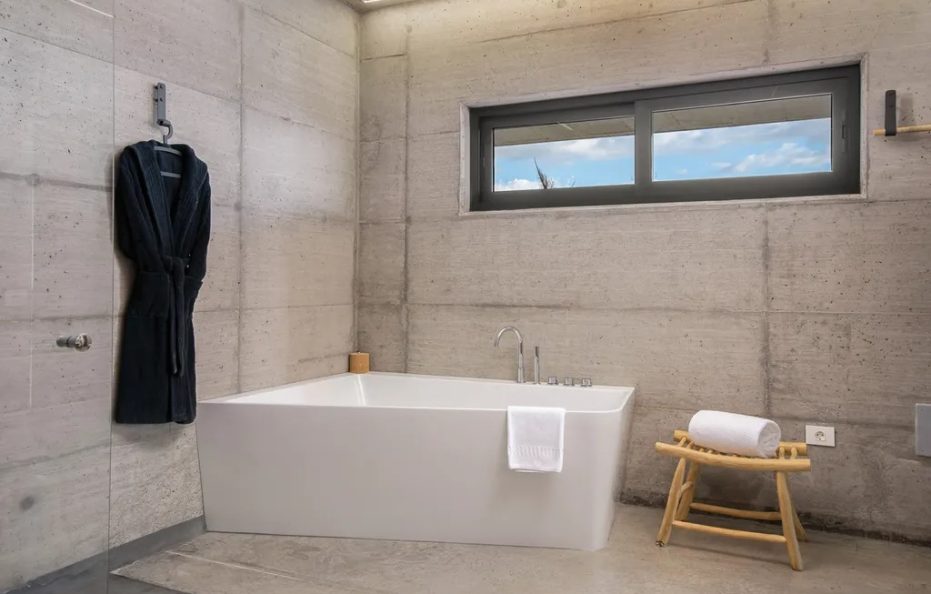 Villa Mar Sereno, Adeje – Heated Infinity Pool and Panoramic Sea Views