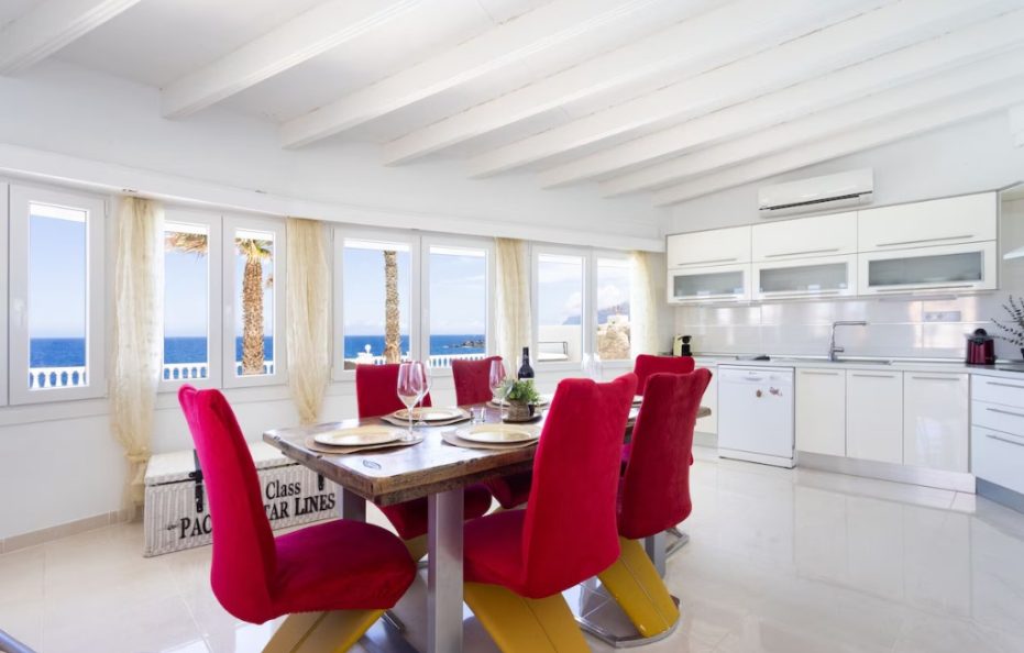 Villa Marabello, Los Gigantes – Oceanfront with Pool and Jacuzzi