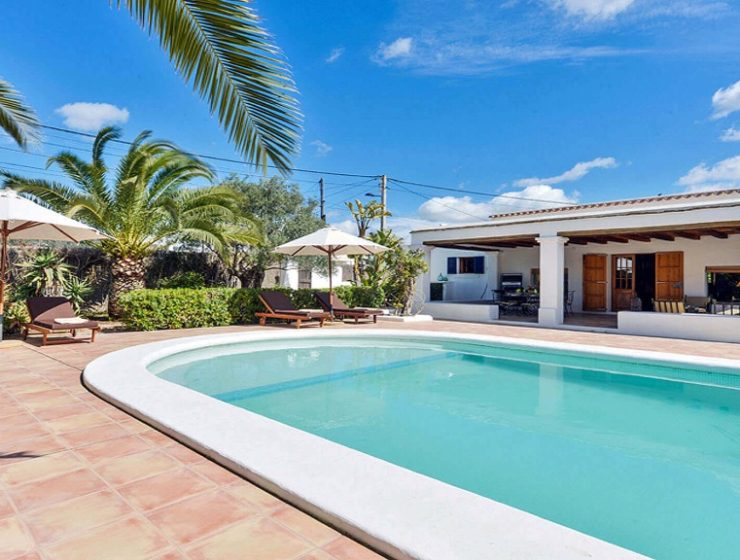 Villa Azulon – Luxury Retreat 400m from Playa den Bossa, Ibiza