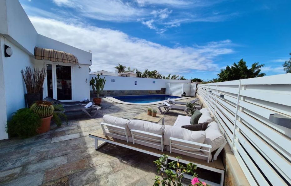 Villa Marisma in Maspalomas – Private Pool and Sunny Terrace Retreat