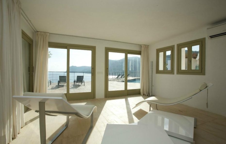 Villa Mirador del Alba, Es Cubells – Luxury Seafront Retreat in Ibiza