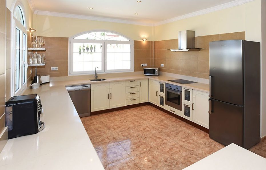 Villa Angela in Gran Canaria – Modern Oasis with Ocean Views