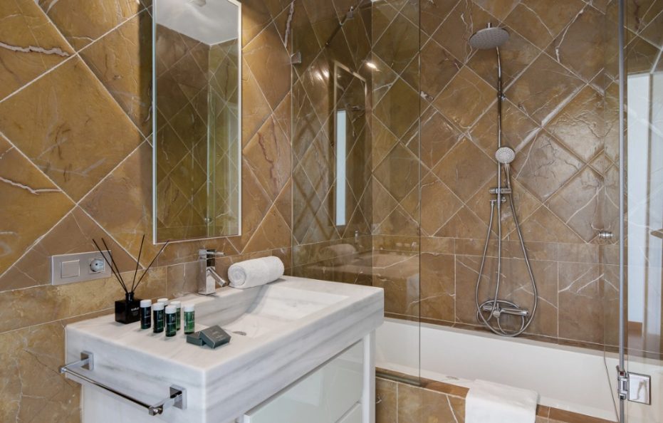 Villa Aura Prive, Costa Adeje – Heated Pool and Luxury Interiors