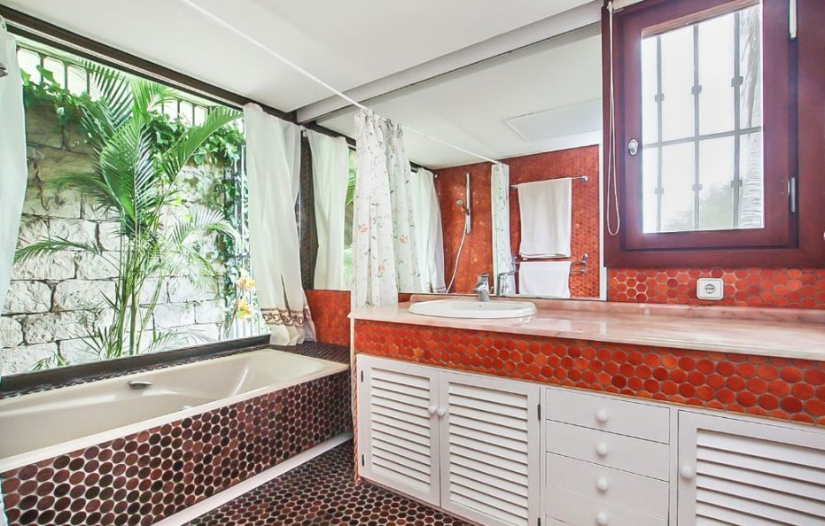 Villa Monteara – Elegant 4-Bedroom Retreat with Pool in Maspalomas