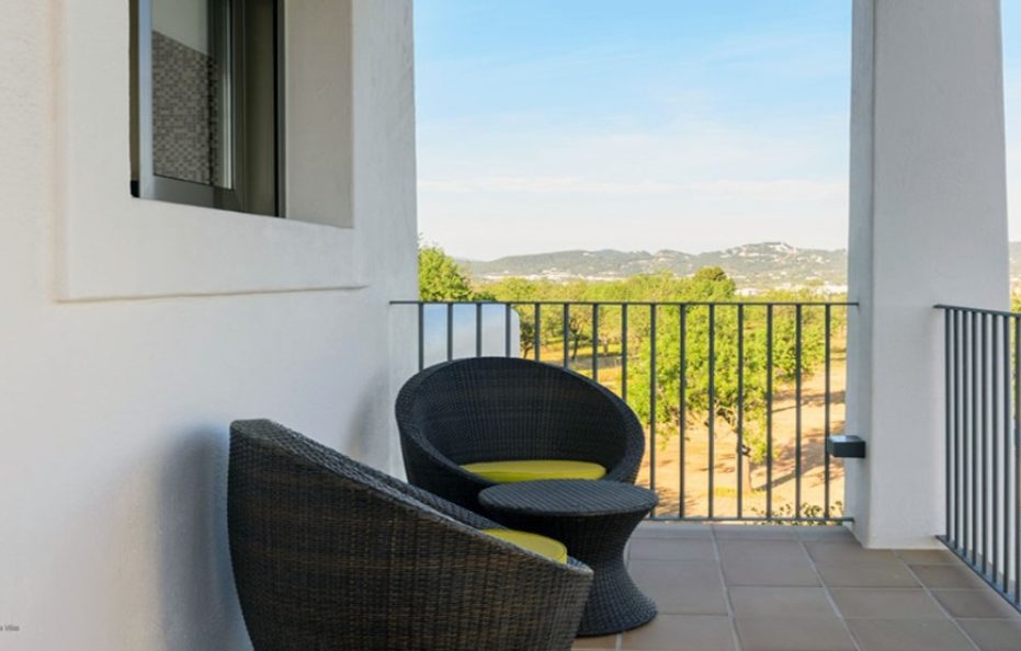 Villa Oasisina, Ibiza – Modern Oasis with Pool and Views