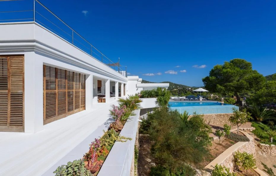 Villa Marlin, Cala Jondal Ibiza – Saltwater Infinity Pool Sea Views