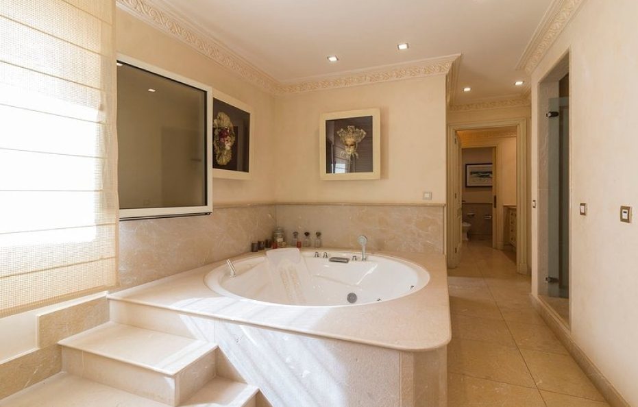 Villa Arcoiriso in Playa de las Americas – Luxury Retreat with Pool