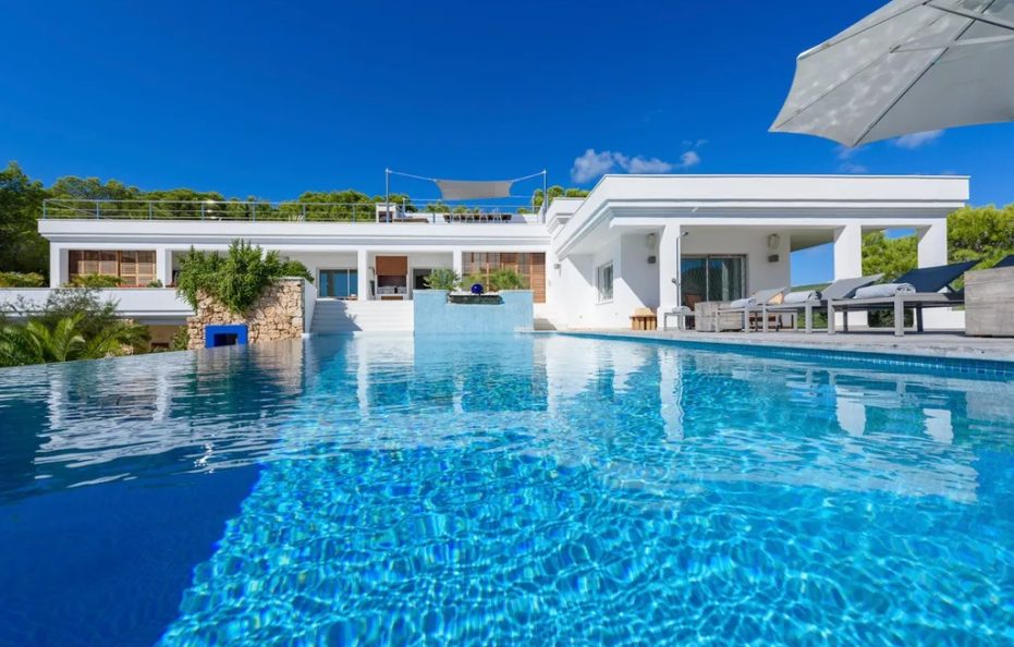 Villa Marlin, Cala Jondal Ibiza – Saltwater Infinity Pool Sea Views