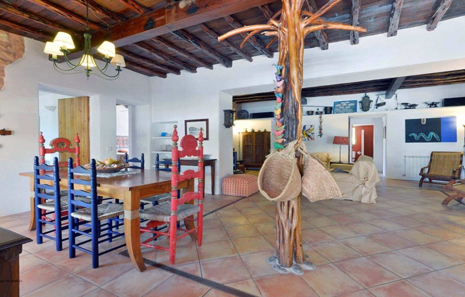 Villa Azulon – Luxury Retreat 400m from Playa den Bossa, Ibiza