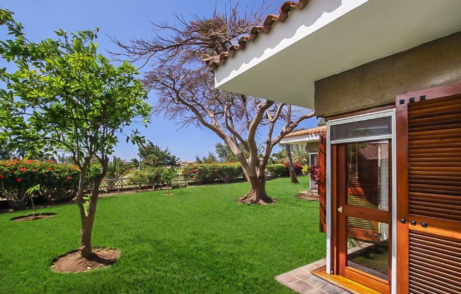 Villa Monteara – Elegant 4-Bedroom Retreat with Pool in Maspalomas