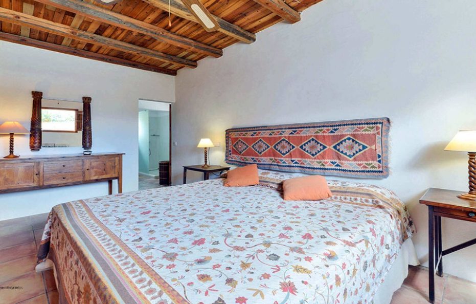 Villa Azulon – Luxury Retreat 400m from Playa den Bossa, Ibiza