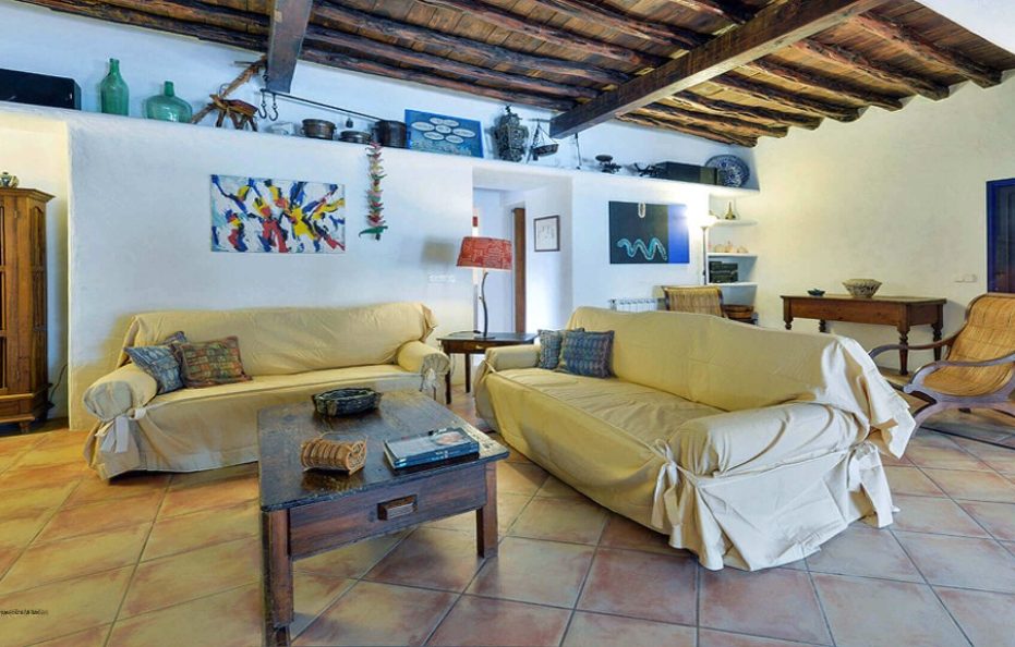 Villa Azulon – Luxury Retreat 400m from Playa den Bossa, Ibiza