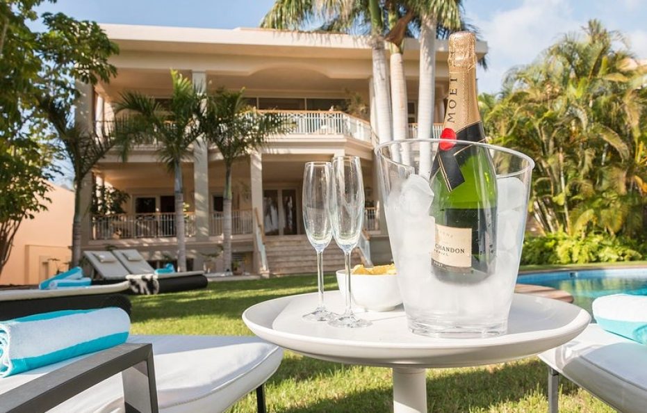 Villa Arcoiriso in Playa de las Americas – Luxury Retreat with Pool