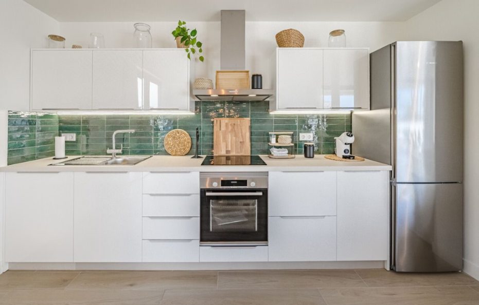 Villa Solaris, Playa de las Americas – Heated Pool and Sea View