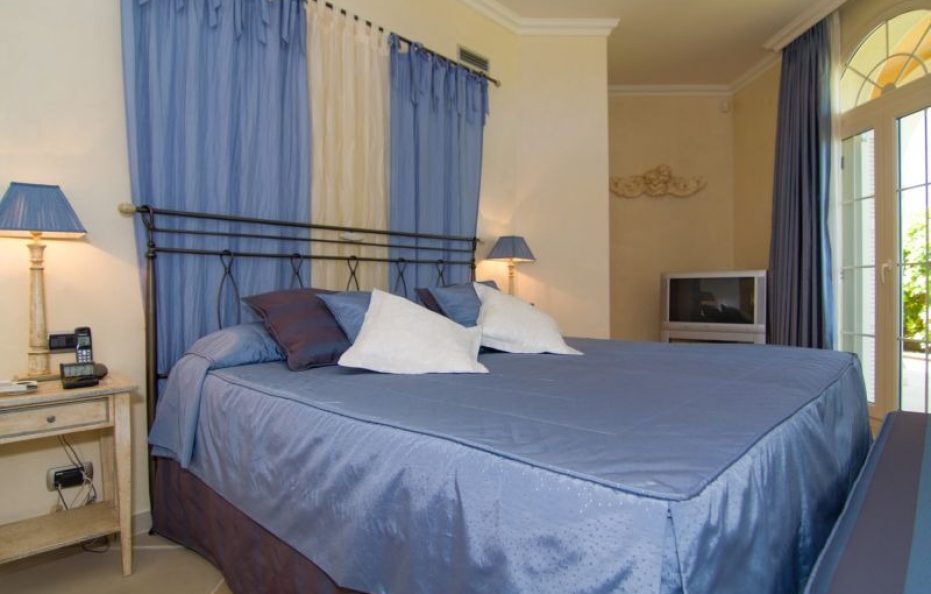 Villa Melania – Luxury Frontline Villa with Ocean Views in Palm Mar