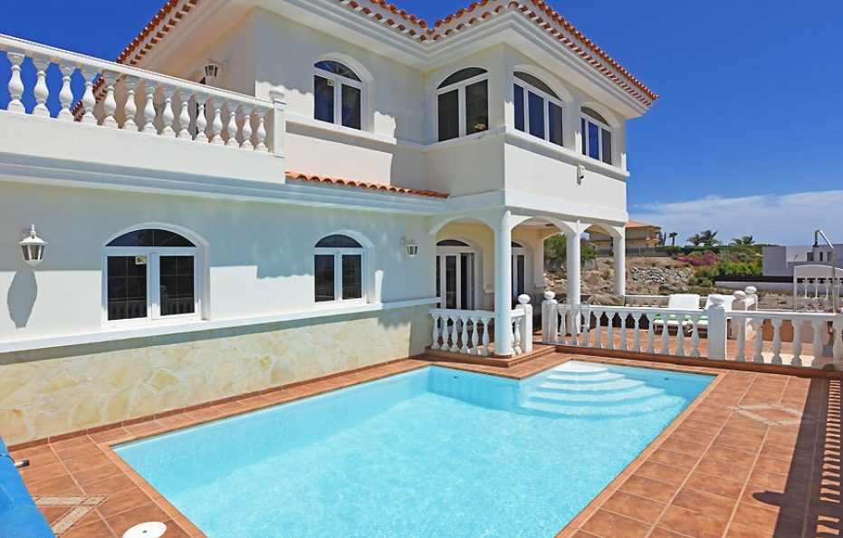 Villa Angela in Gran Canaria – Modern Oasis with Ocean Views