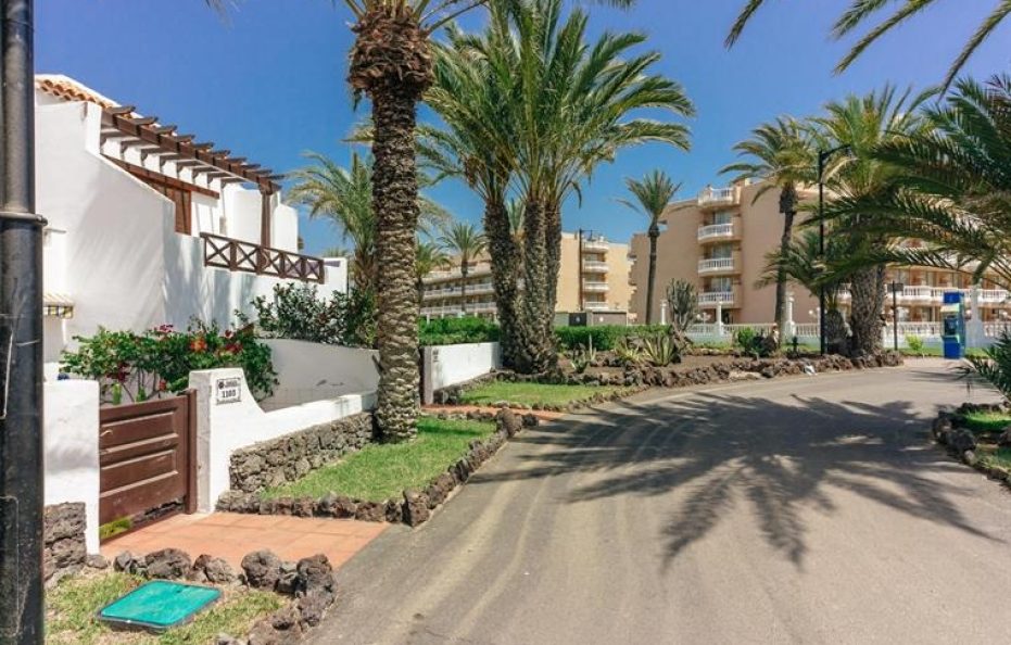 Villa Baldomero in Playa de las Americas – Beachfront Holiday Villa