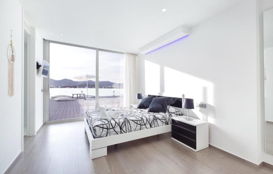 Villa Corazon in Talamanca, Ibiza – Modern Retreat with Pool and Gym