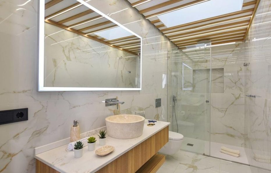 Villa Tanita, Playa del Ingles – Heated Pool and Prime Location