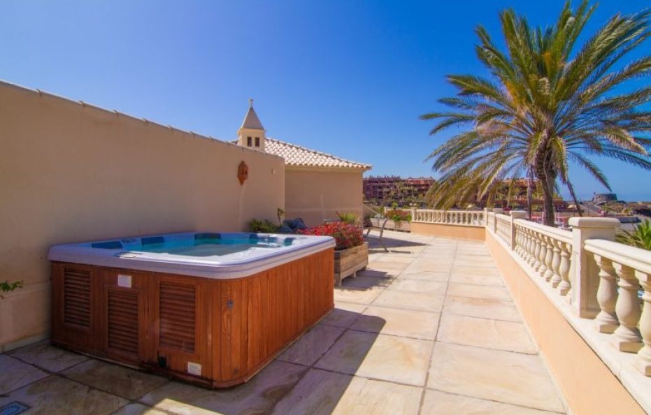 Villa Melania – Luxury Frontline Villa with Ocean Views in Palm Mar