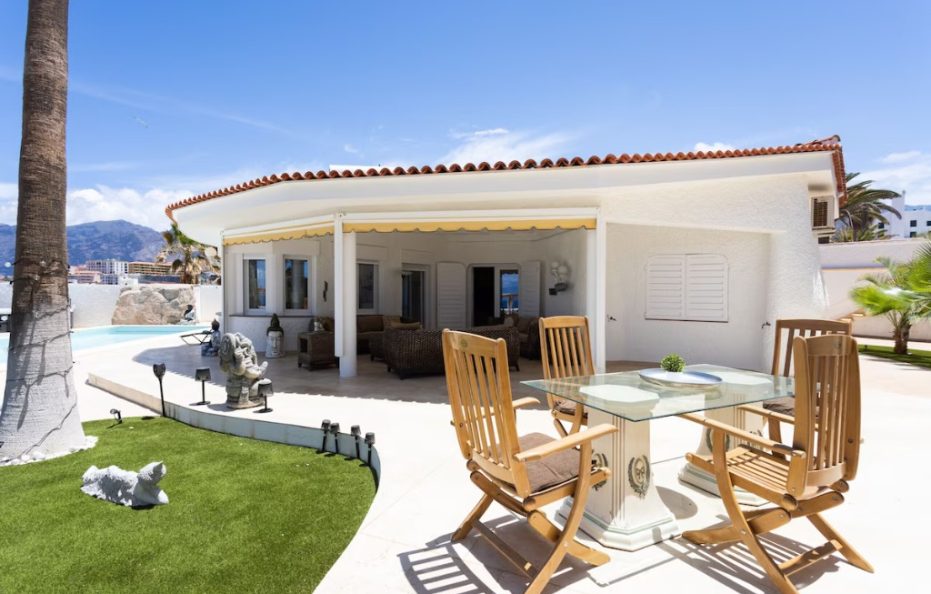 Villa Marabello, Los Gigantes – Oceanfront with Pool and Jacuzzi