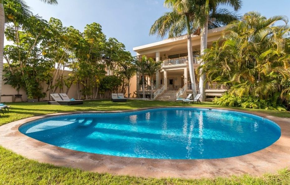 Villa Arcoiriso in Playa de las Americas – Luxury Retreat with Pool