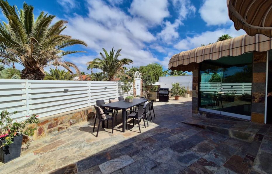 Villa Marisma in Maspalomas – Private Pool and Sunny Terrace Retreat