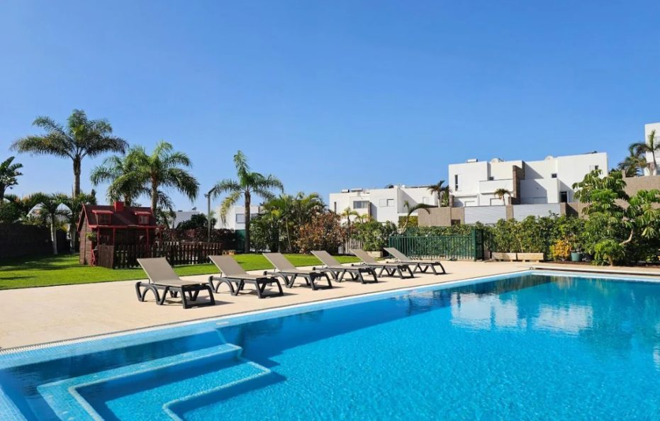 Villa Aura Prive, Costa Adeje – Heated Pool and Luxury Interiors