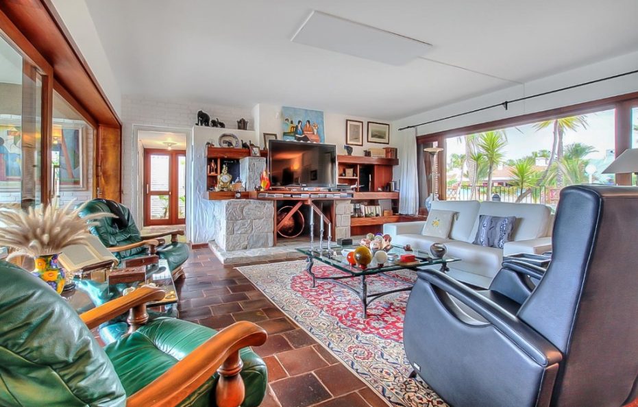 Villa Monteara – Elegant 4-Bedroom Retreat with Pool in Maspalomas