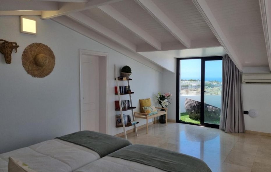 Villa Aranjuez – Luxury 3-Bed Retreat Puerto Rico, Gran Canaria