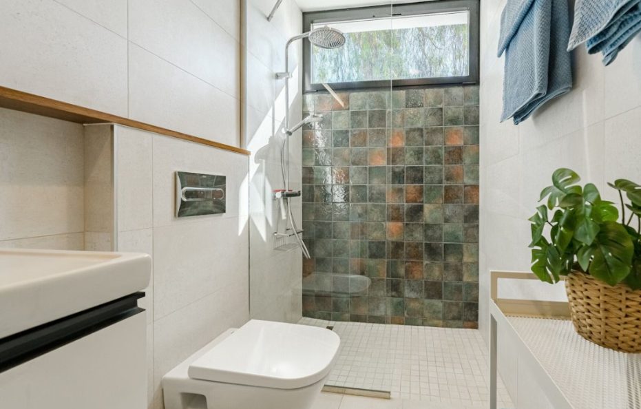 Villa Solaris, Playa de las Americas – Heated Pool and Sea View