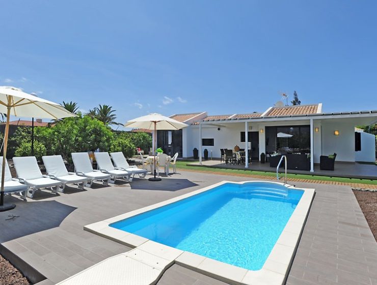 Villa Fidel – 3-Bedroom Retreat with Heated Pool in Maspalomas