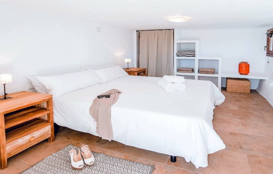 Villa Trinidadia – Luxurious 4 Bedroom with Pool in Can Besso, Ibiza