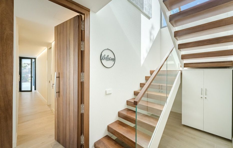 Villa Solaris, Playa de las Americas – Heated Pool and Sea View