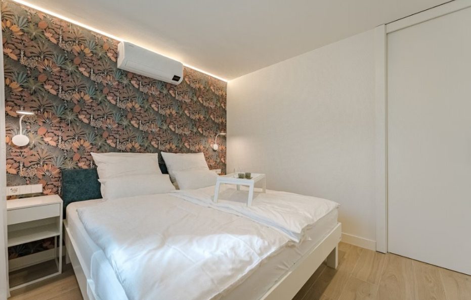 Villa Solaris, Playa de las Americas – Heated Pool and Sea View