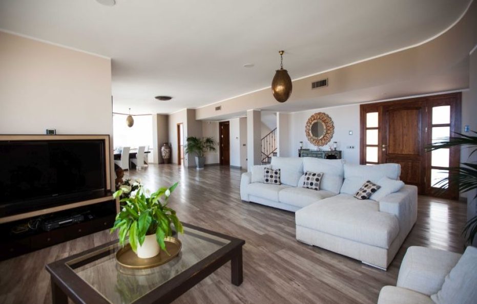 Villa Albarracin, Chayofa, Tenerife Stunning Luxury with Pool