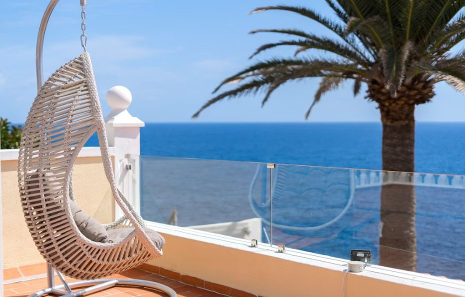 Villa Bougana, Callao Salvaje – Seafront Villa with Heated Pool