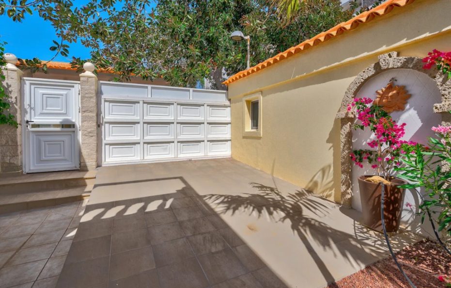 Villa Bougana, Callao Salvaje – Seafront Villa with Heated Pool