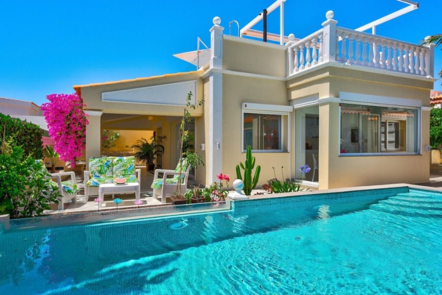 Villa Bougana, Callao Salvaje – Seafront Villa with Heated Pool