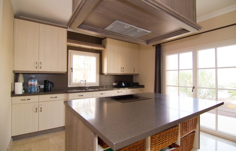 Villa Arcadio – 4-Bedroom with Ocean Views in La Caleta, Tenerife