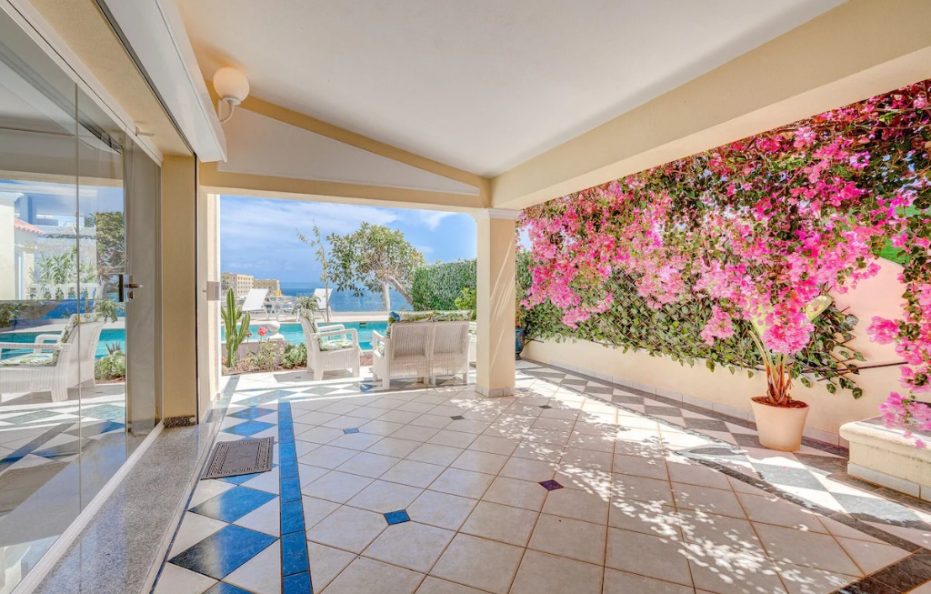 Villa Bougana, Callao Salvaje – Seafront Villa with Heated Pool