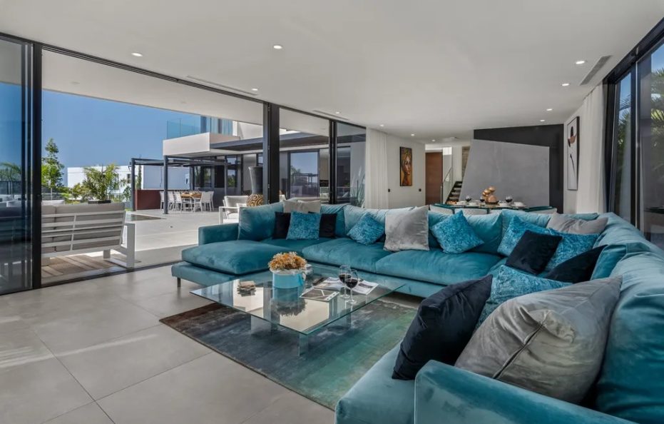 Villa Auguri, Costa Adeje – Heated Pool, Gym and Luxurious Retreat