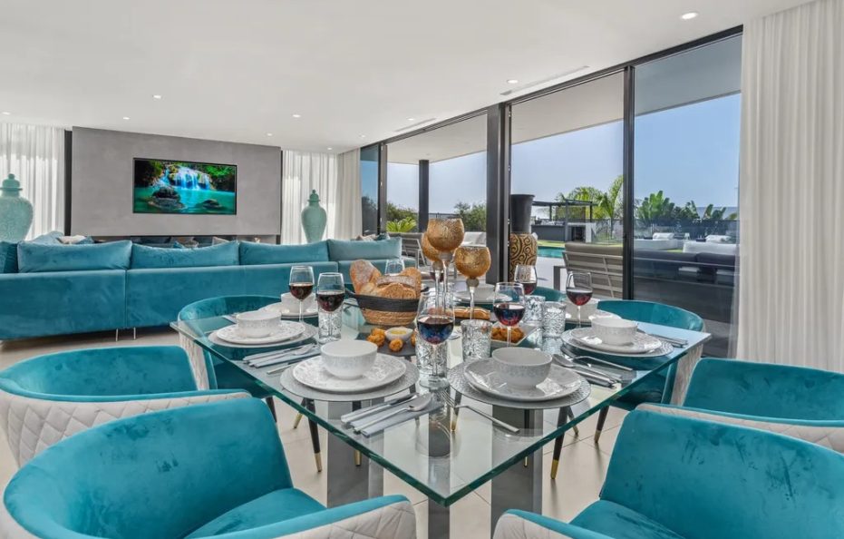 Villa Auguri, Costa Adeje – Heated Pool, Gym and Luxurious Retreat