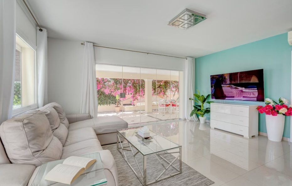 Villa Bougana, Callao Salvaje – Seafront Villa with Heated Pool